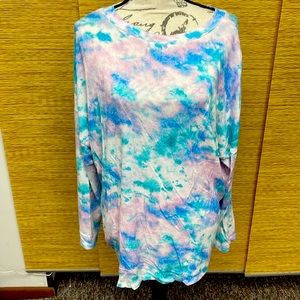 Long sleeved tie dyed shirt